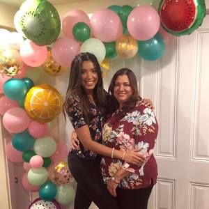 Meet your Posher, Yoryo